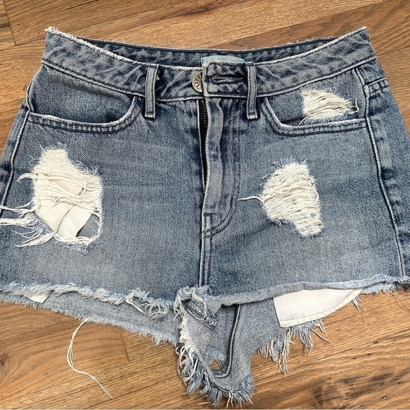 Show Me Your Mumu Cabo Cut Off Shorts in Lake Wash - Picture 2 of 9